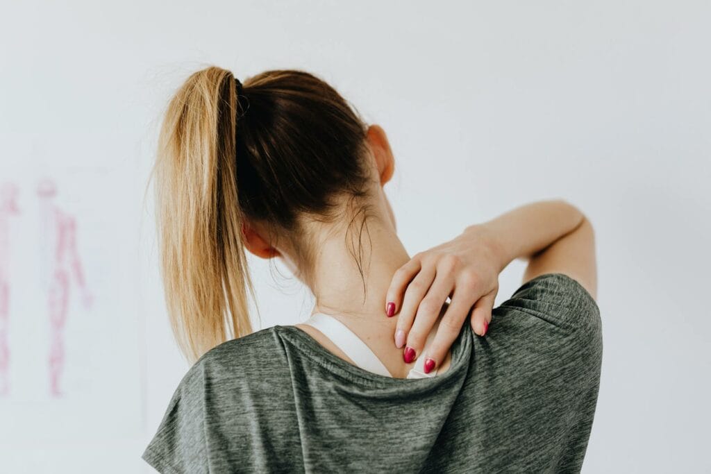 Conditions de souffrants chroniques de douleurs musculo-squelettiques : mal de dos, TMS, RSI, pied, migraines, céphalées, douleurs pelviennes